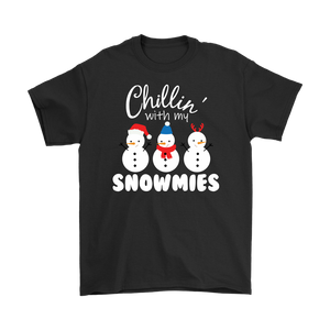 Chillin with My SNOWMIES Short Sleeve Unisex T-Shirt